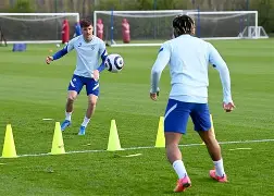 包含集结日切尔西备战法甲，状态回暖细节曝光，气氛紧张，球探报告显示潜力的词条-中欧app下载