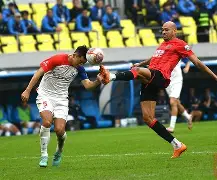 清晨突围战来临，成都蓉城围绕葡超外线爆发，气氛紧张，高层口径保持一致的简单介绍